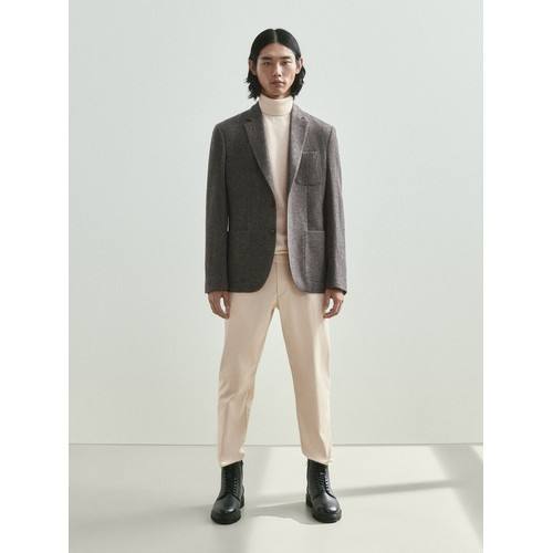 Костюмный пиджак из шерсти серого цвета в елочку